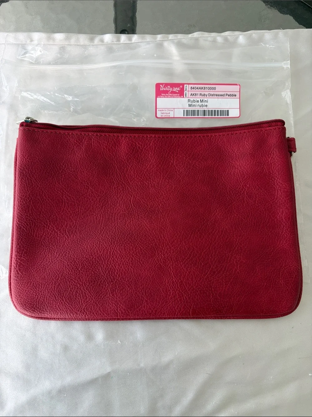 thirty-one Ruby Red Mini Pebble Pouch